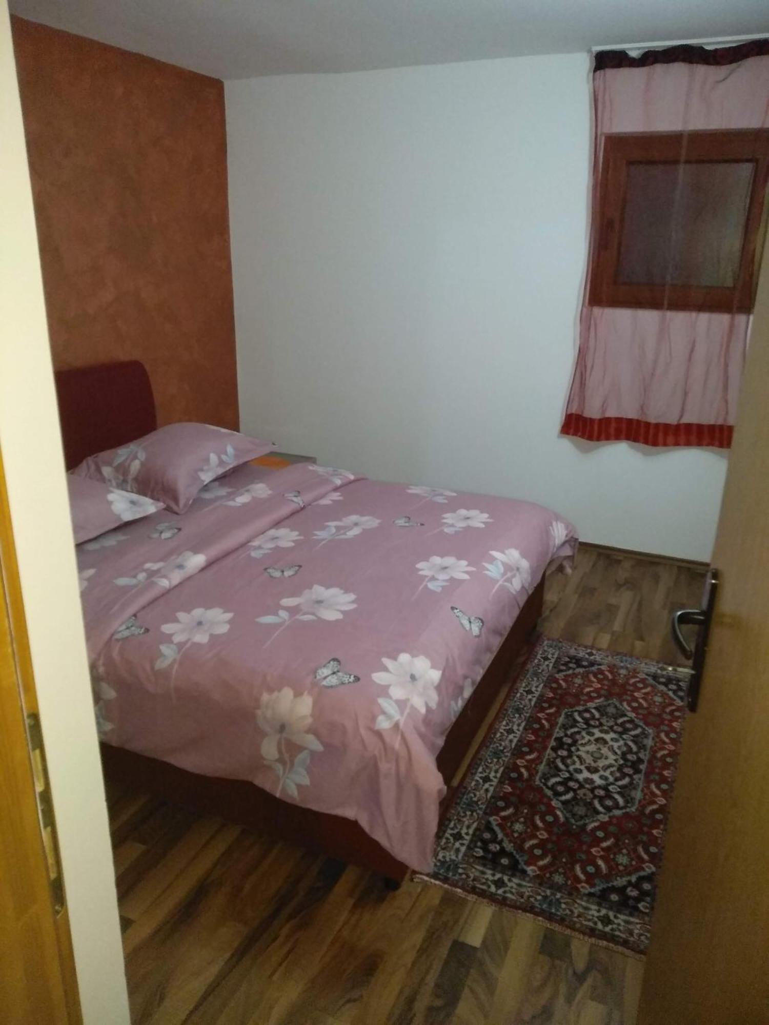 Apartments Popovic Podgorica Eksteriør billede